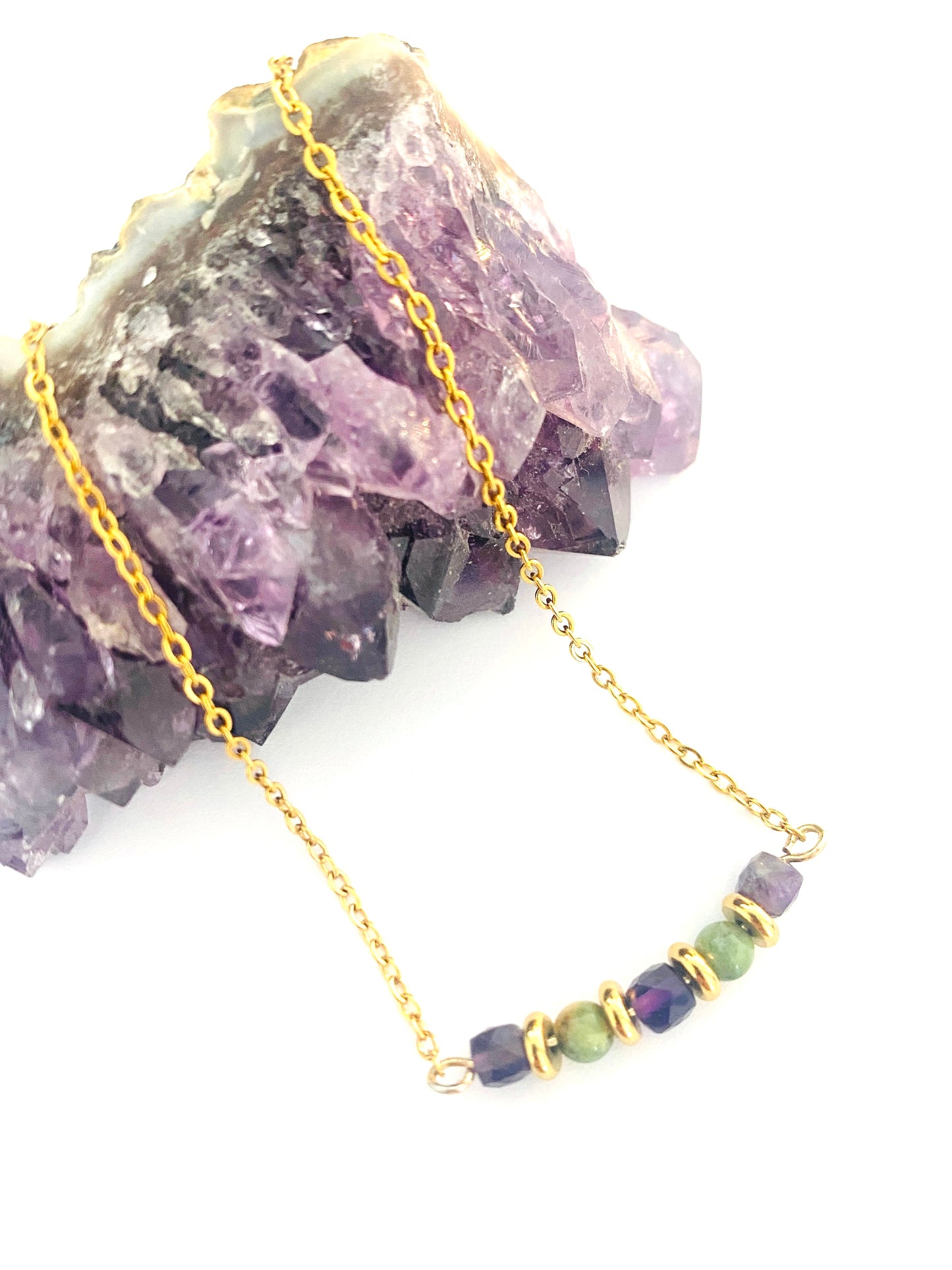 Collier « Précieuse » en pierre naturelle: Améthyste et Jaspe vert